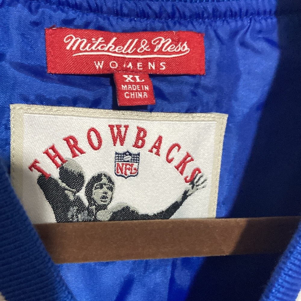 New England Patriots womens jacket. Size XL - Picture 2 of 6